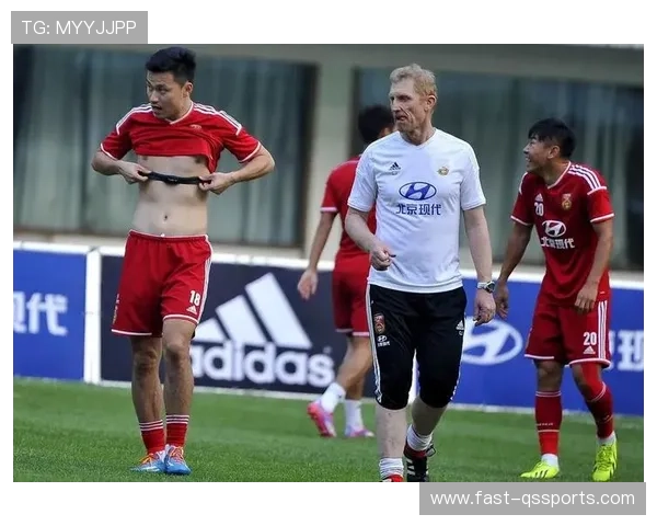 中国足球明星及其在国际赛场上的表现与贡献分析