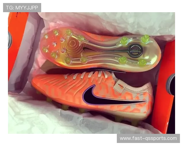 全球球星足坛最破足球鞋排行 谁的鞋子成了传奇的象征