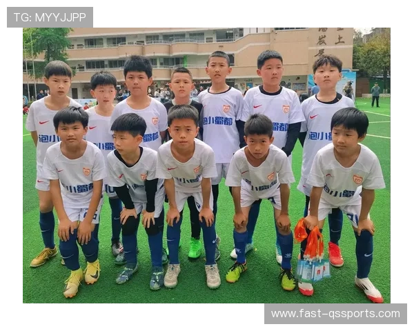 四人对抗足球挑战赛玩法分享