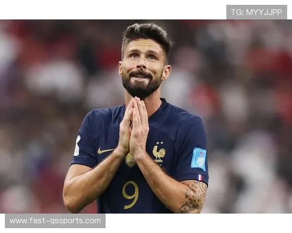 最帅足球球星吉鲁的魅力与成就解析